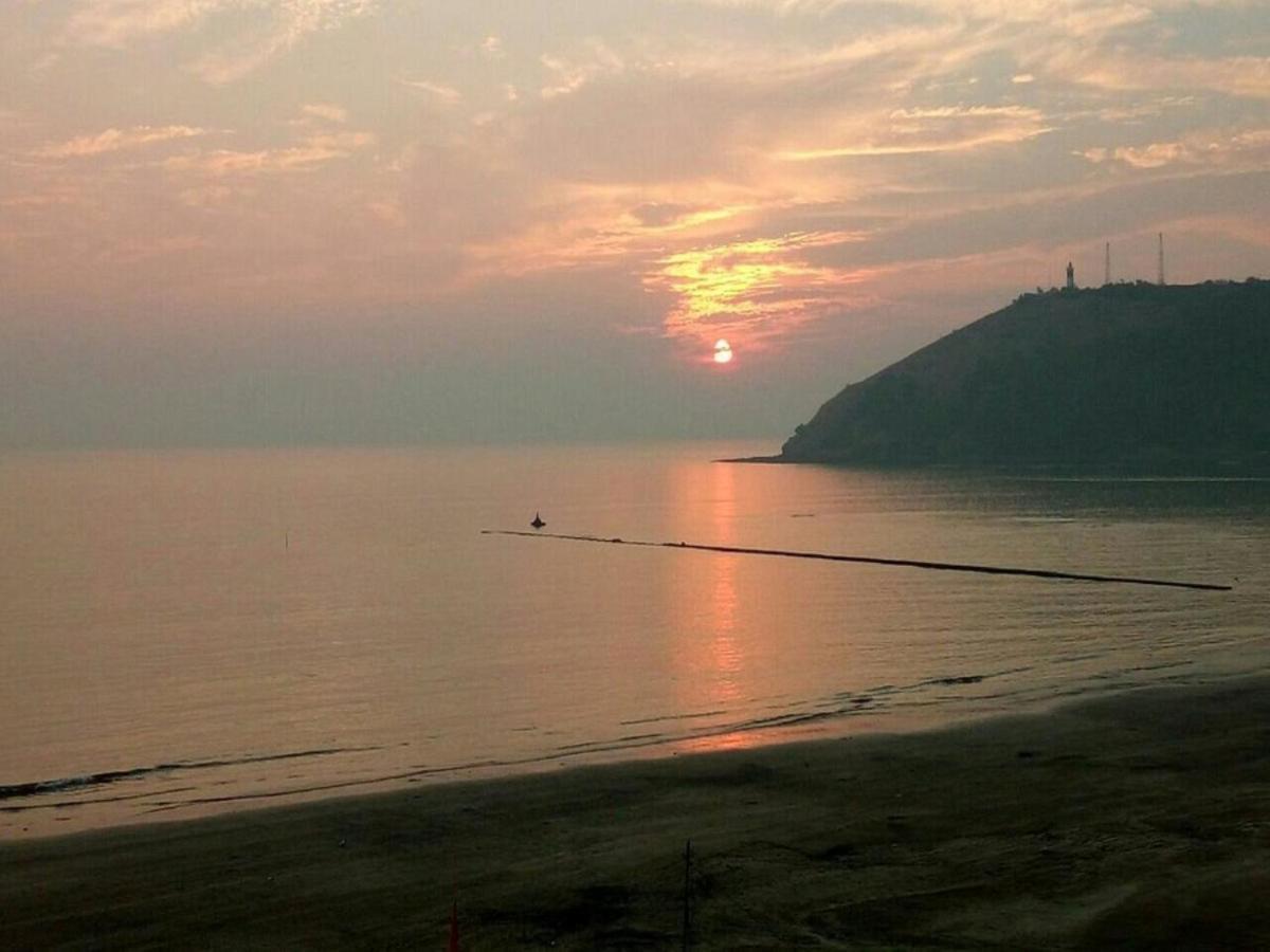 Hotel Sea Fans Ratnāgiri Zewnętrze zdjęcie