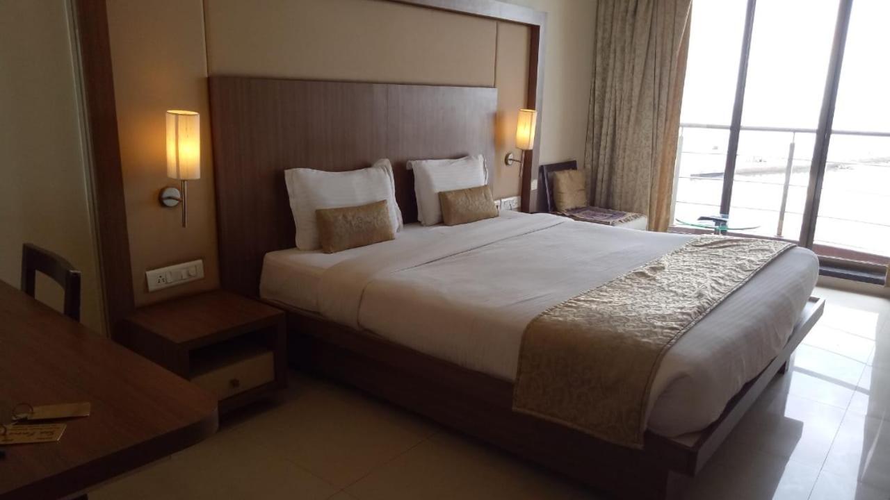 Hotel Sea Fans Ratnāgiri Zewnętrze zdjęcie